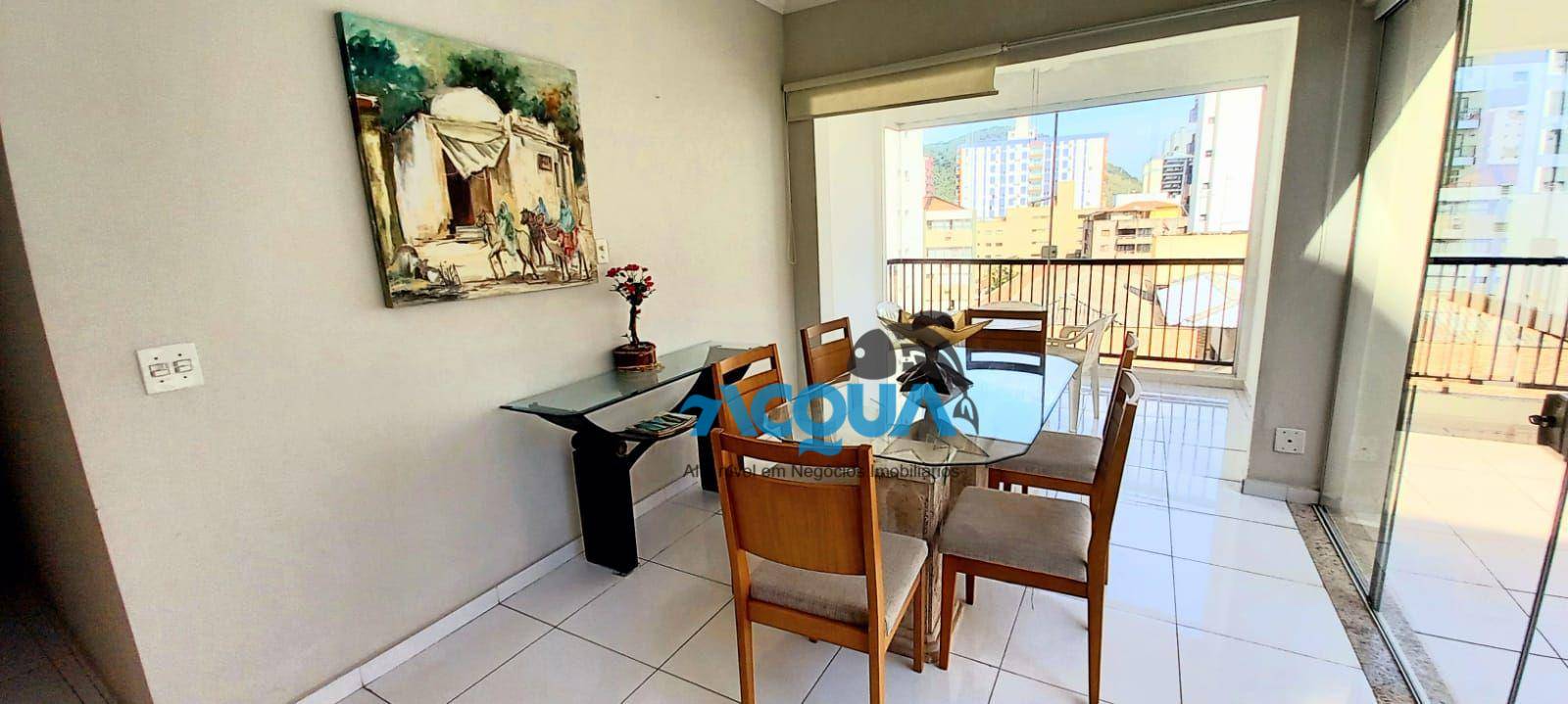 Apartamento à venda com 3 quartos, 250m² - Foto 2