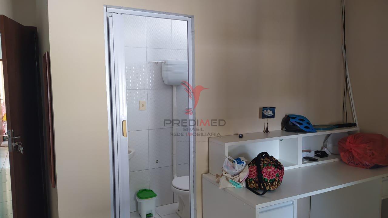 Casa à venda com 3 quartos, 300m² - Foto 7