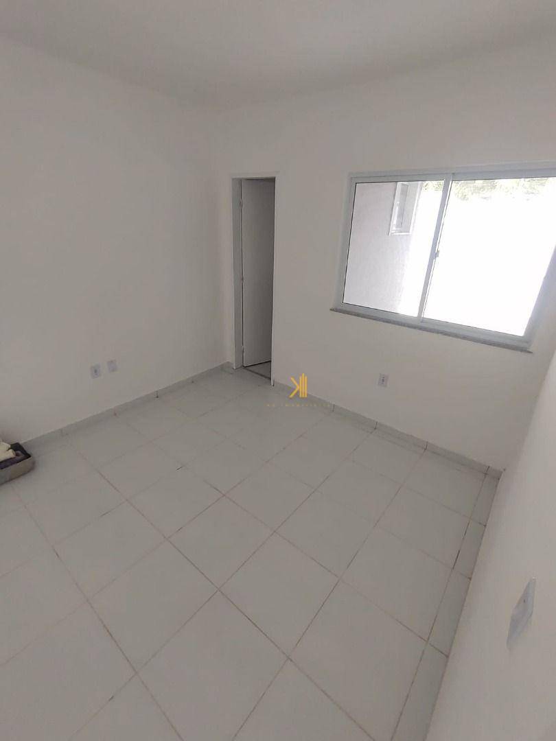 Casa à venda com 2 quartos, 78m² - Foto 4