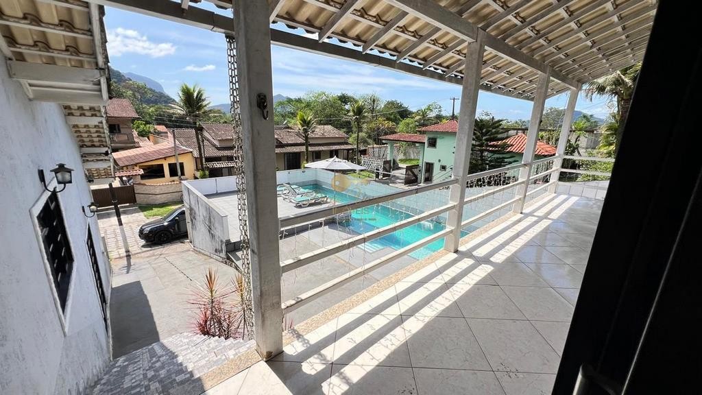 Casa de Condomínio à venda com 4 quartos, 429m² - Foto 2
