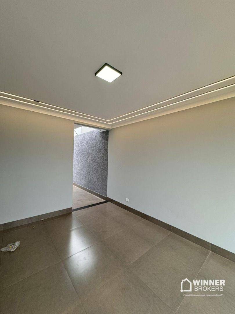 Casa à venda com 3 quartos, 110m² - Foto 4