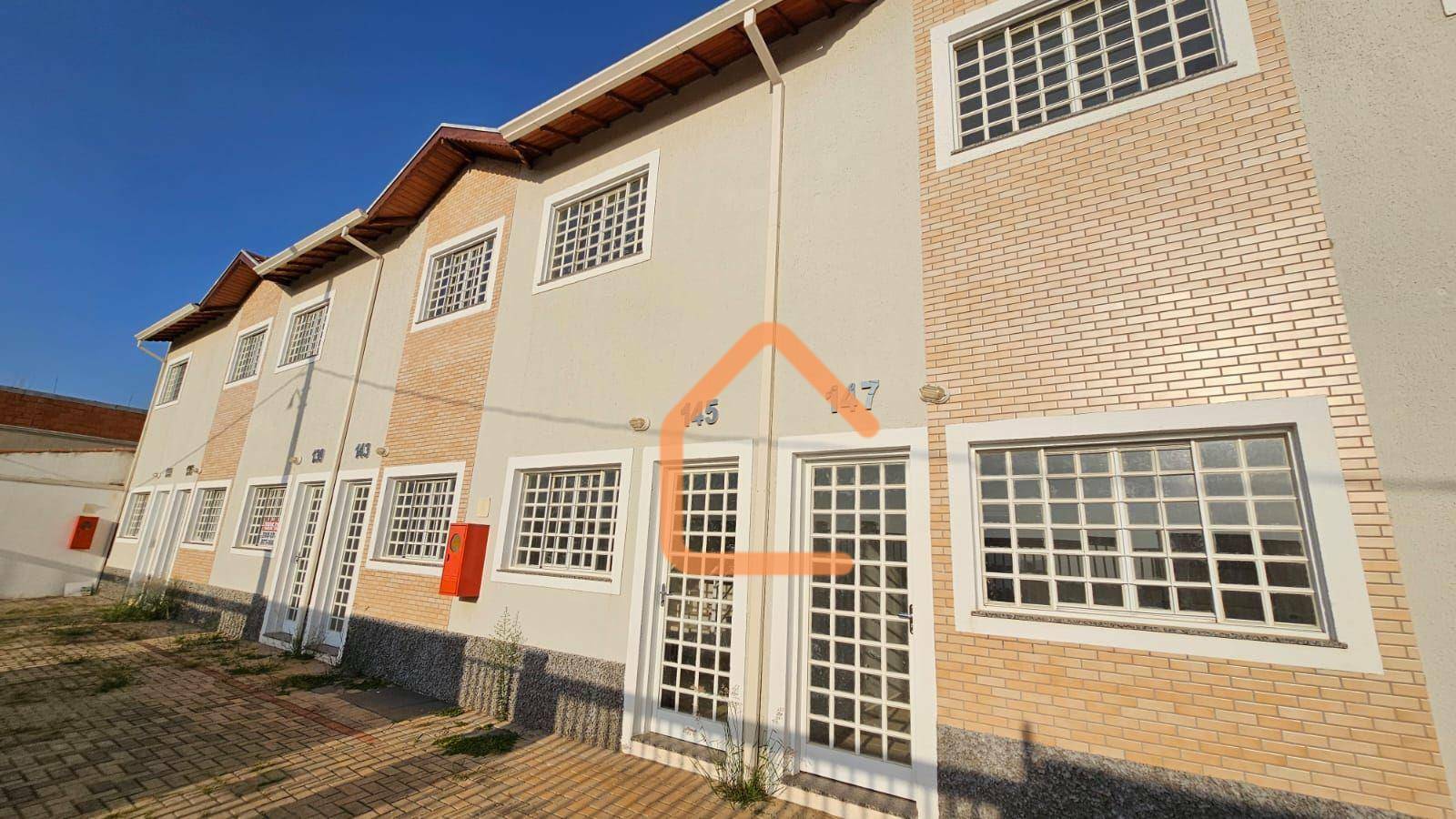 Casa à venda com 2 quartos, 61m² - Foto 1