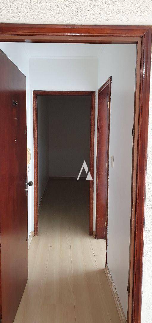 Apartamento à venda com 2 quartos, 70m² - Foto 9