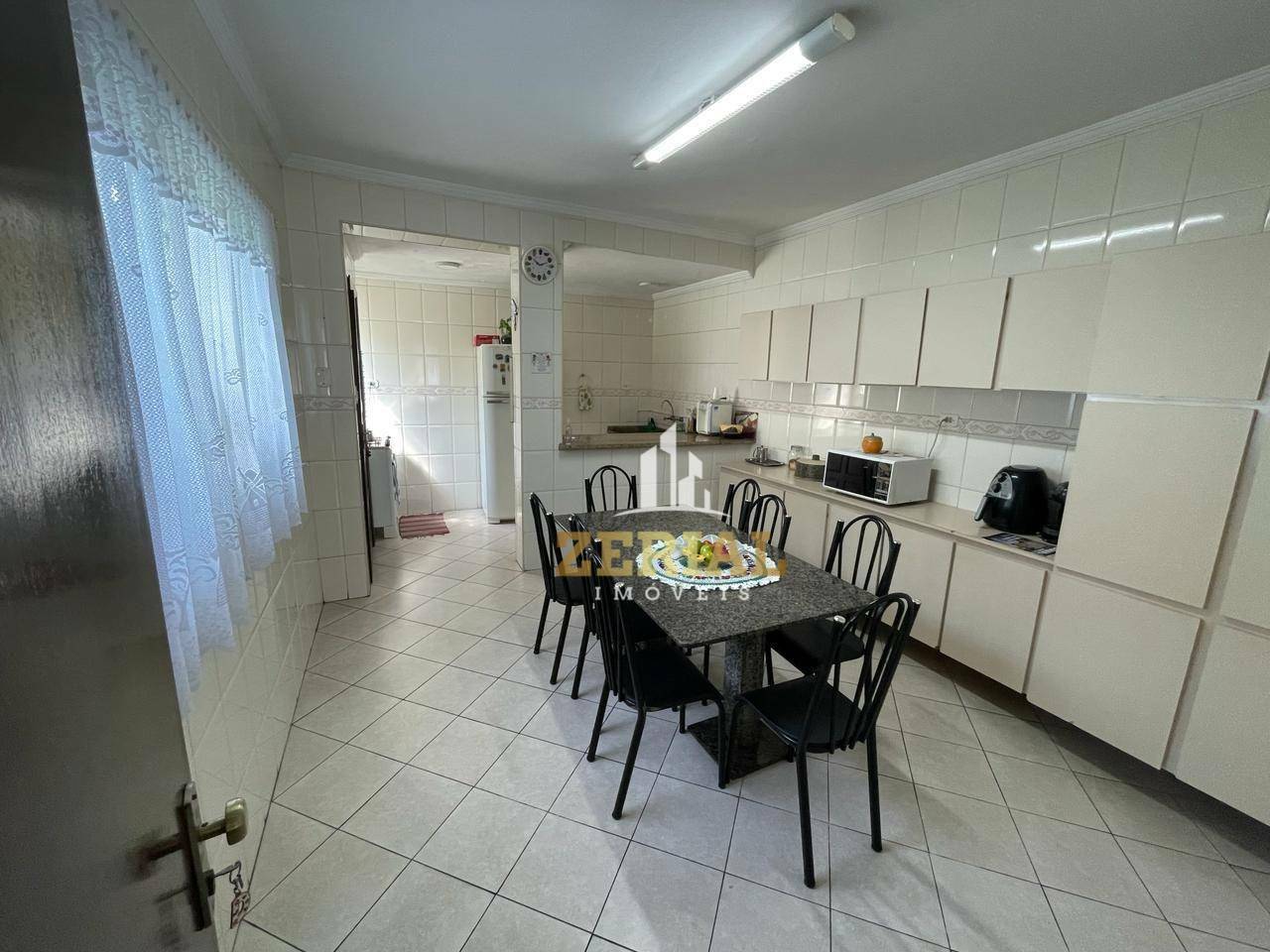 Sobrado à venda com 3 quartos, 195m² - Foto 5