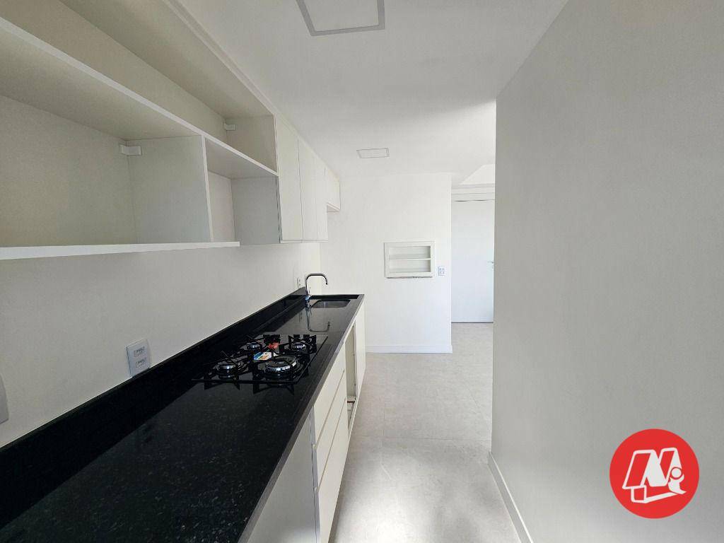 Apartamento para alugar com 2 quartos, 65m² - Foto 8