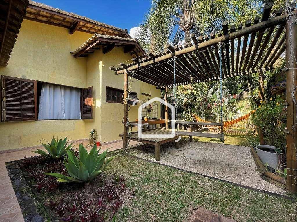 Casa de Condomínio à venda com 4 quartos, 220m² - Foto 17