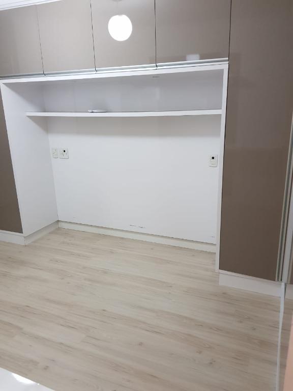 Apartamento à venda com 3 quartos, 110m² - Foto 8