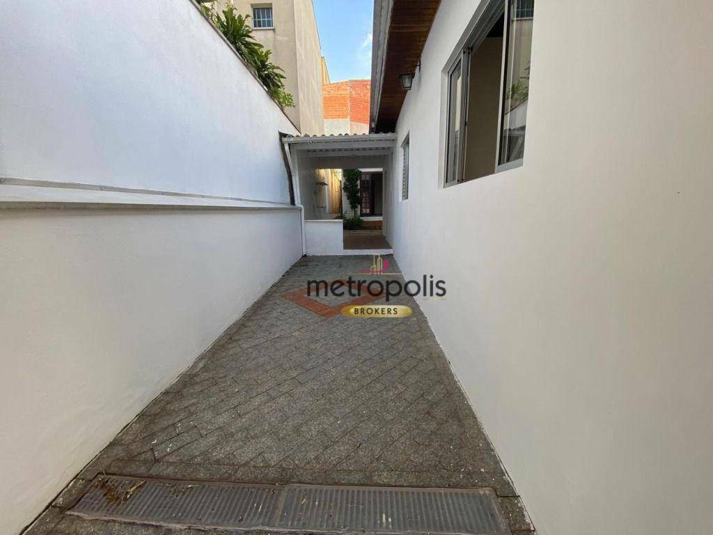 Casa para alugar com 3 quartos, 200m² - Foto 26