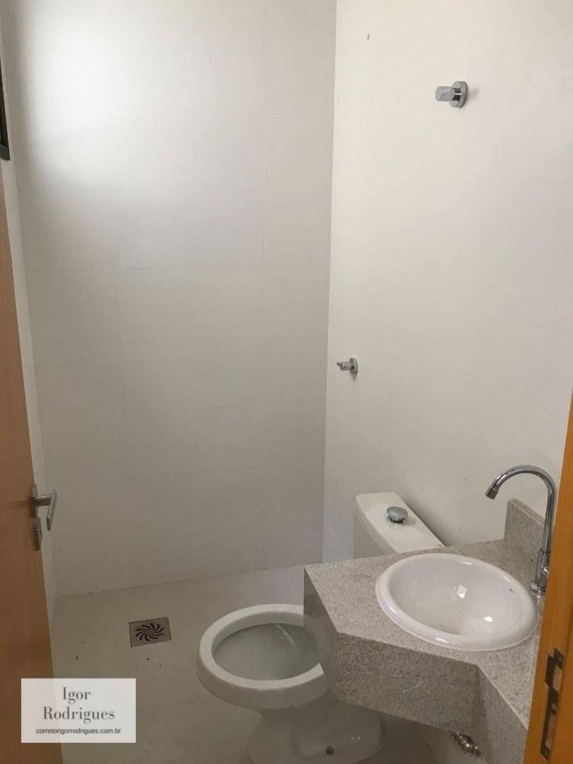 Apartamento à venda com 3 quartos, 112m² - Foto 2