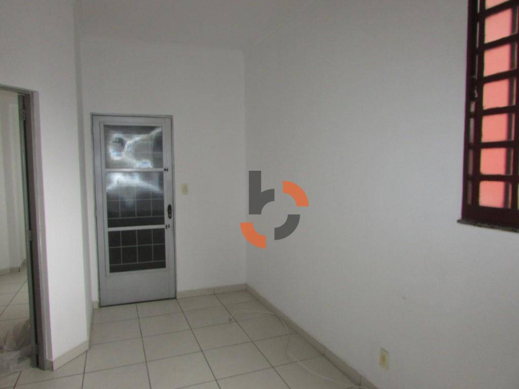 Apartamento para alugar com 1 quarto, 45m² - Foto 4