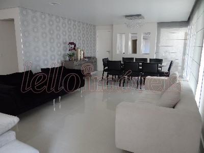 Apartamento à venda com 3 quartos, 223m² - Foto 1