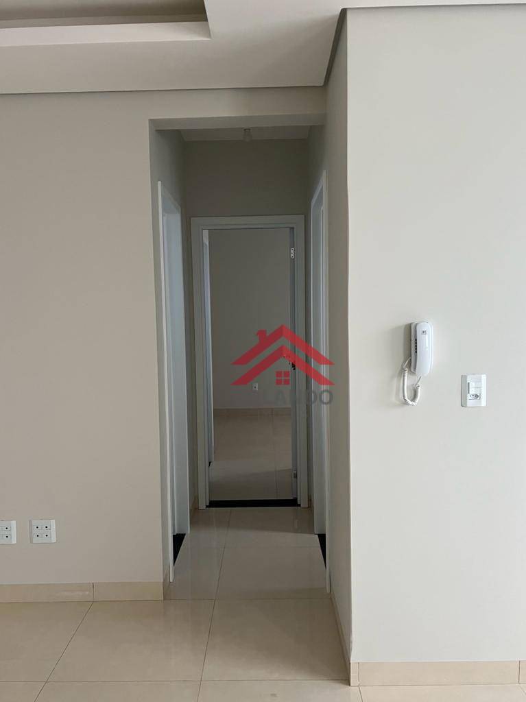 Apartamento à venda com 2 quartos, 60m² - Foto 4