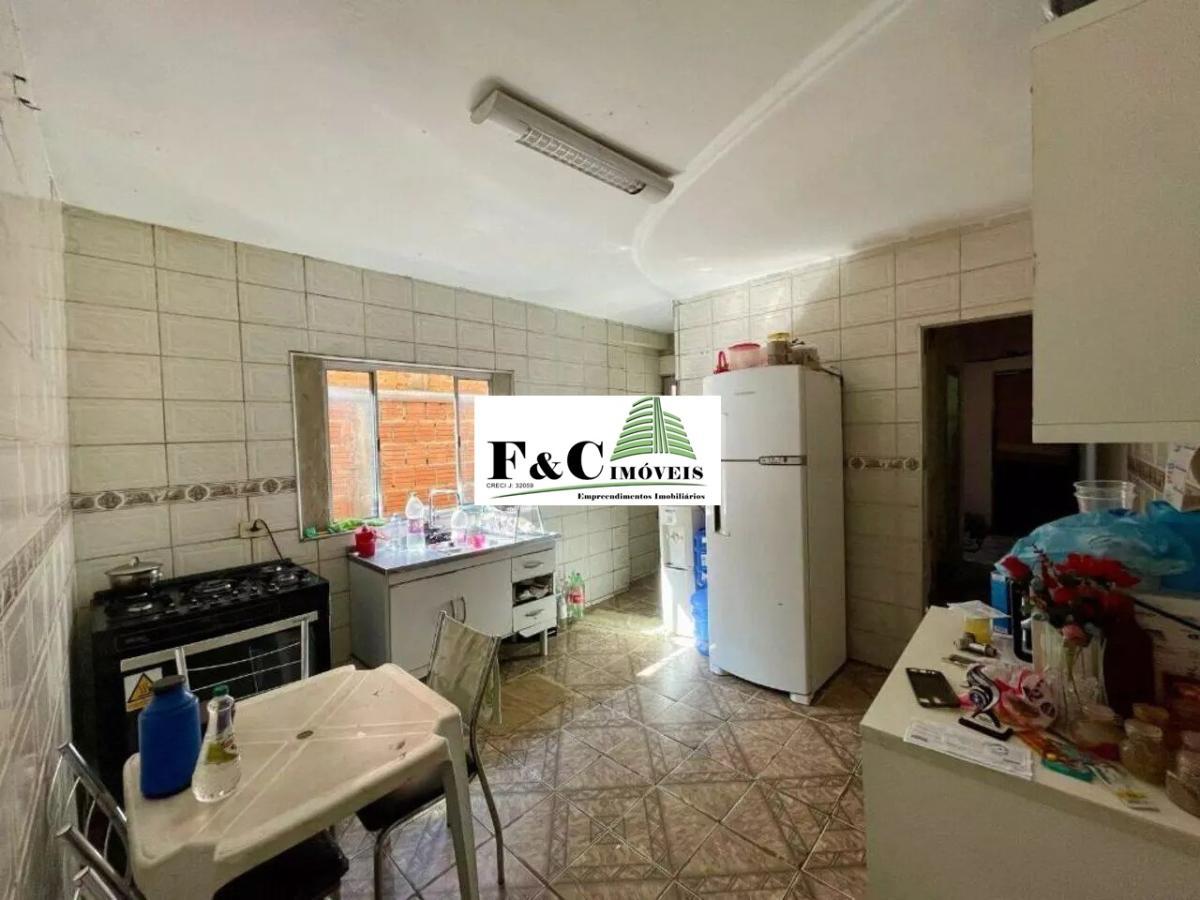 Casa à venda com 3 quartos, 140m² - Foto 8