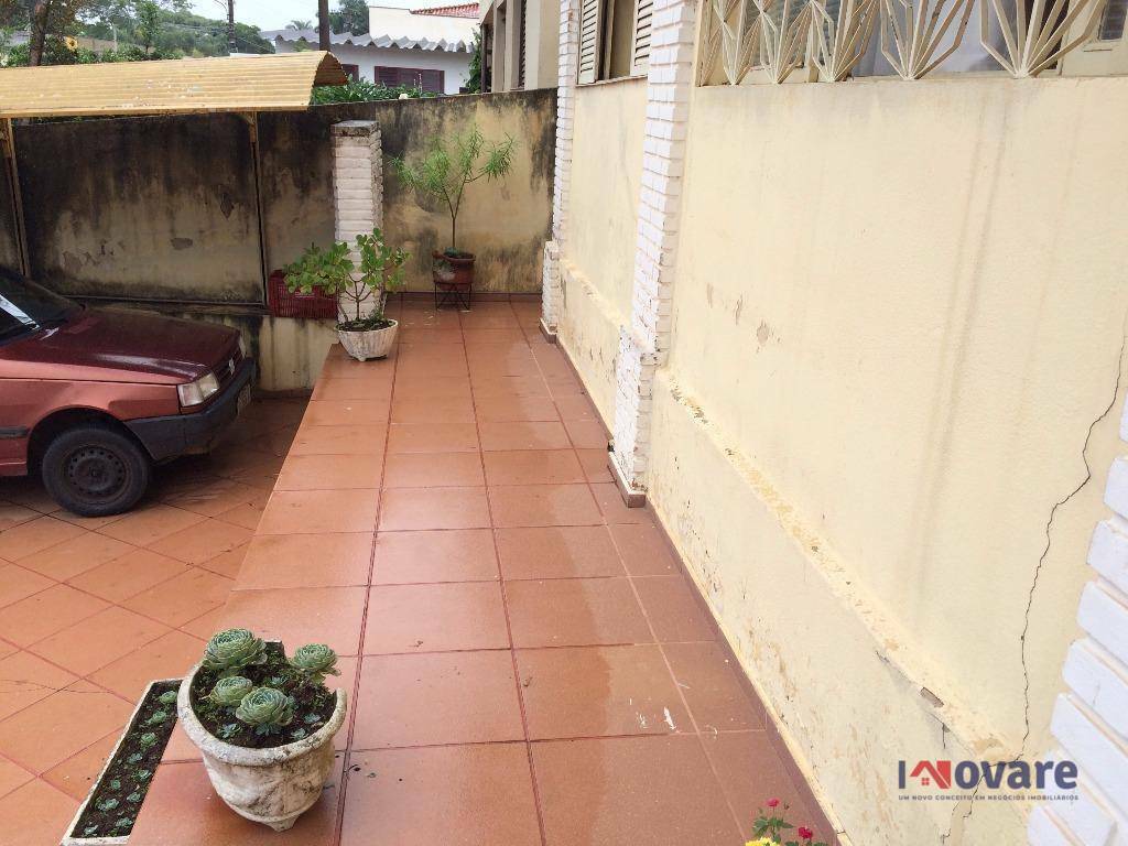 Casa à venda com 5 quartos, 130m² - Foto 5