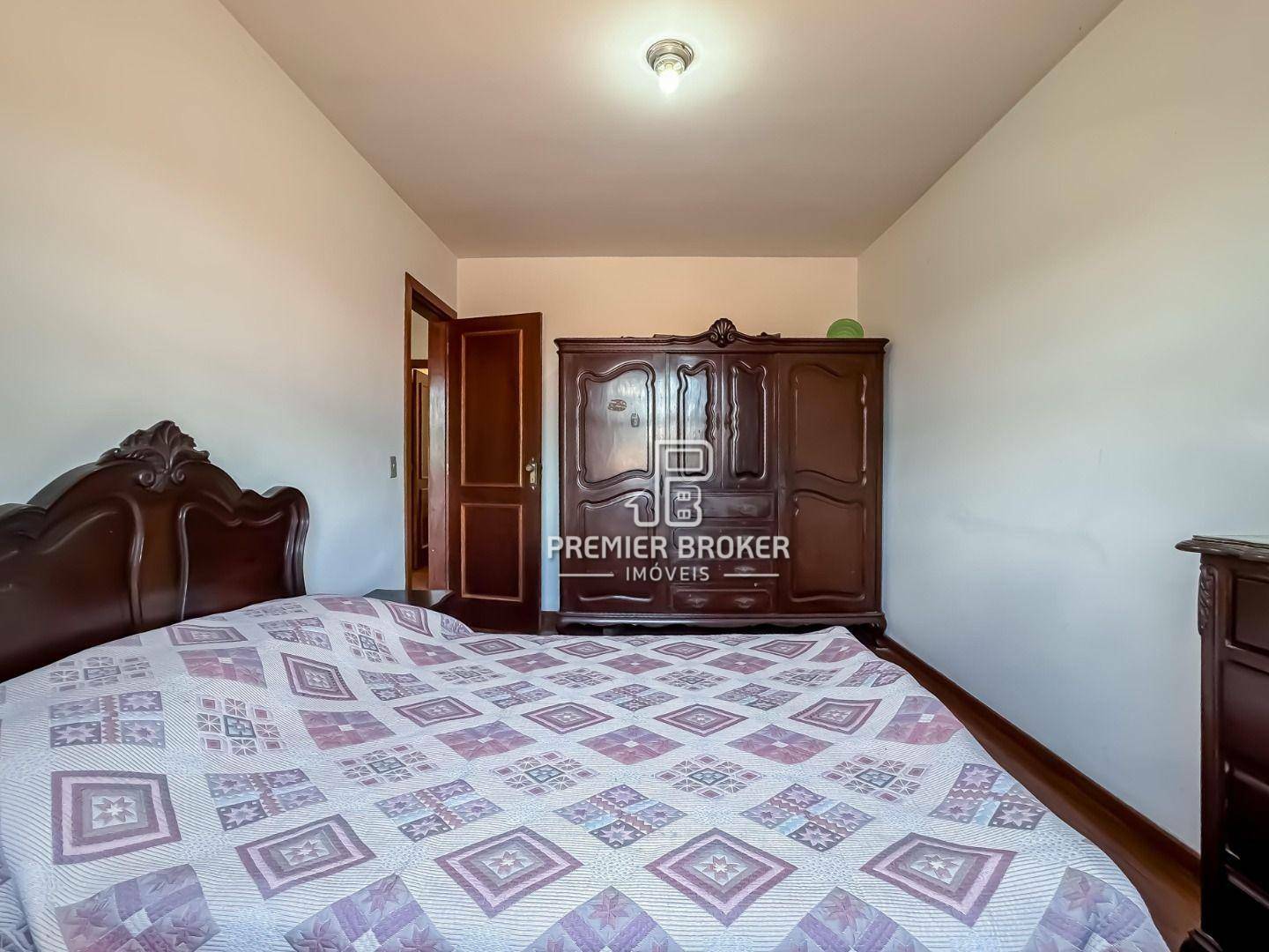 Casa de Condomínio à venda com 4 quartos, 312m² - Foto 26