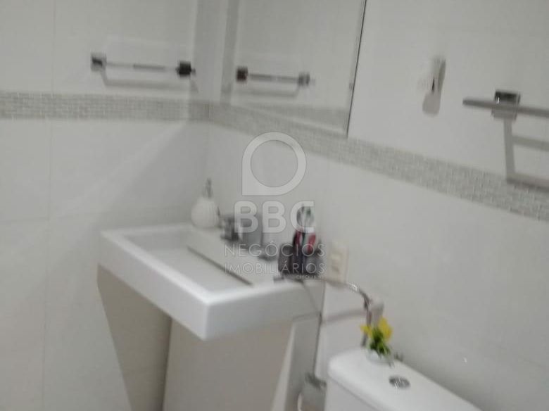 Apartamento à venda com 2 quartos, 62m² - Foto 11