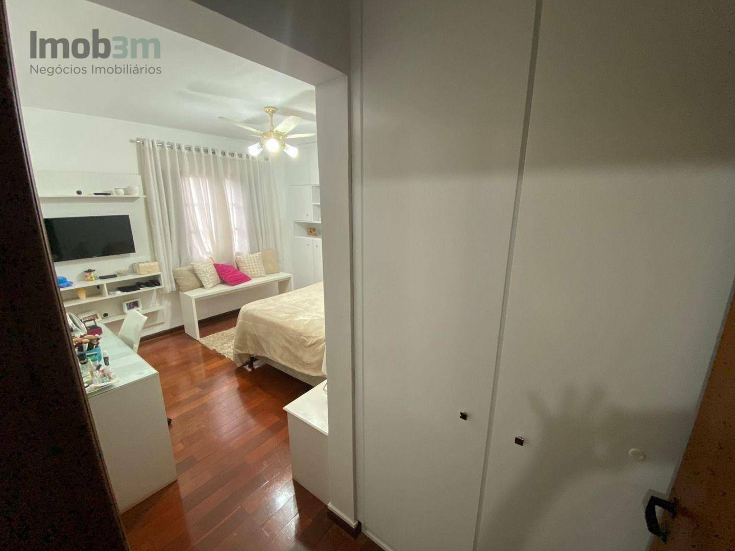 Sobrado à venda com 4 quartos, 360m² - Foto 27