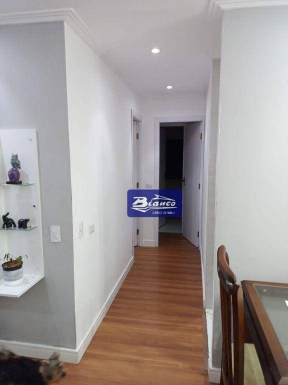 Apartamento à venda com 2 quartos, 62m² - Foto 6