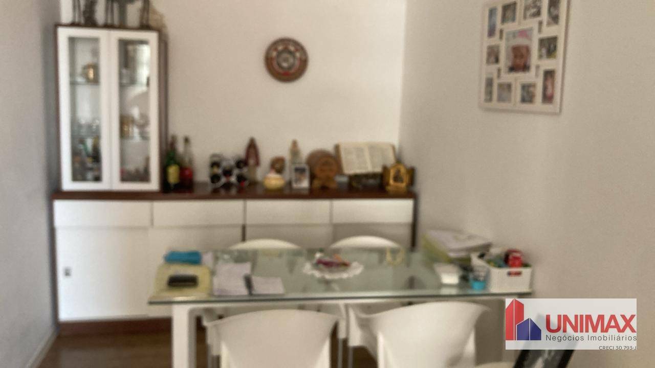 Apartamento à venda com 3 quartos, 83m² - Foto 4