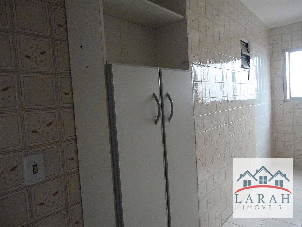 Apartamento para alugar com 3 quartos, 74m² - Foto 5