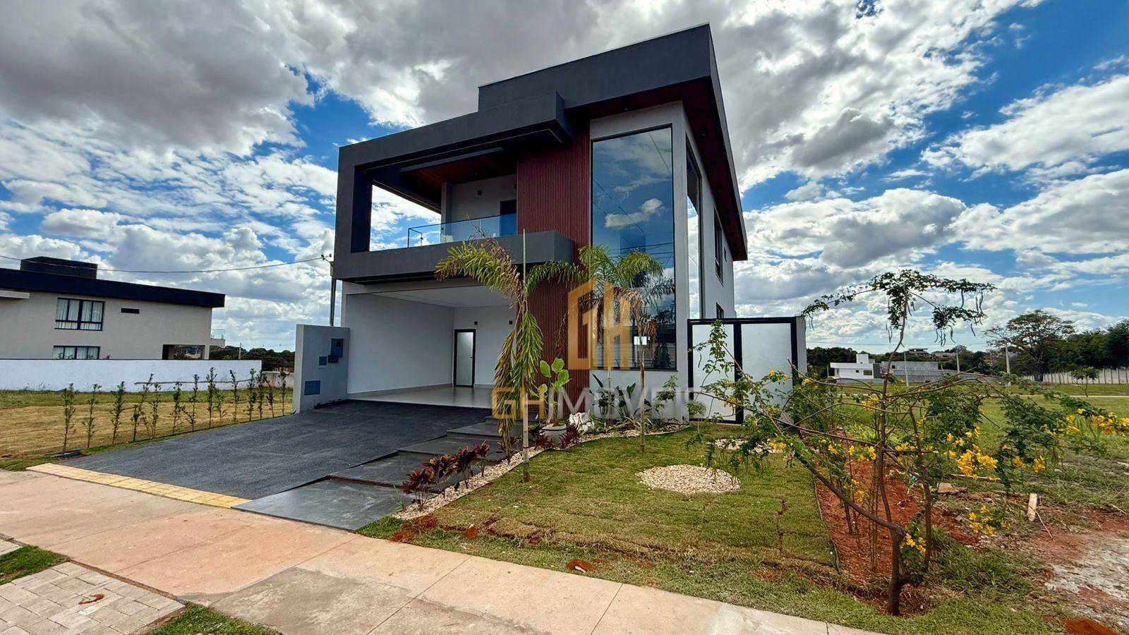 Casa de Condomínio à venda com 4 quartos, 239m² - Foto 2