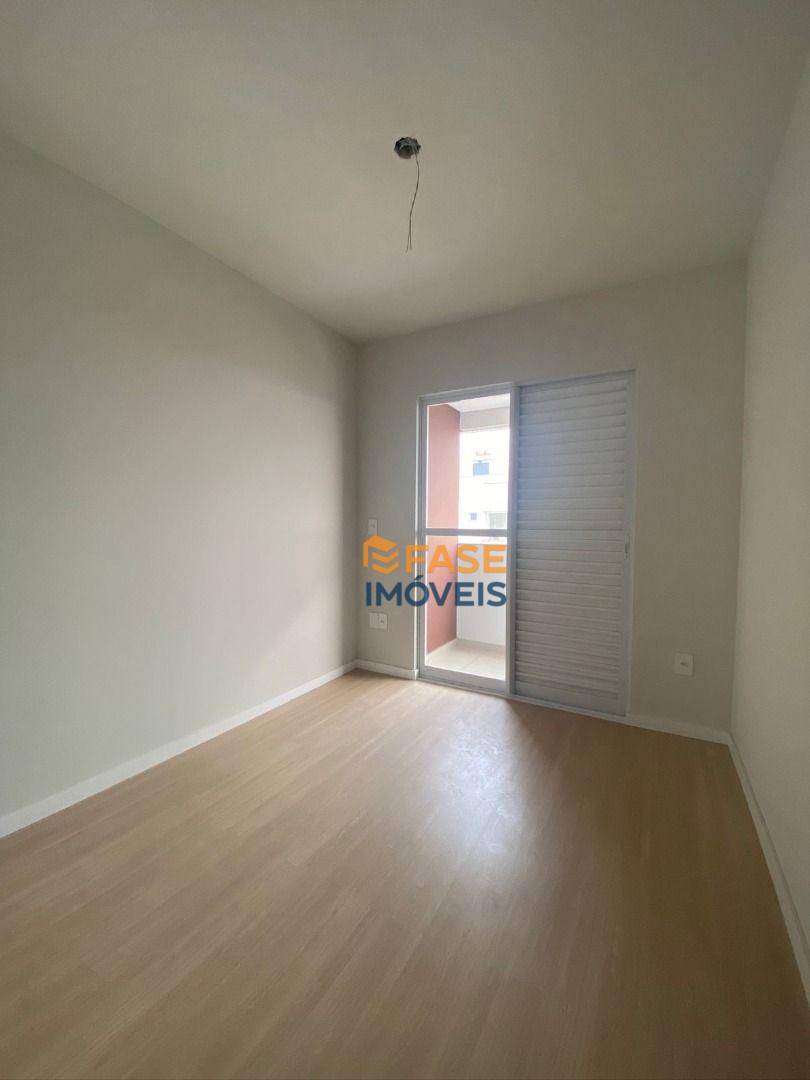 Apartamento à venda com 3 quartos, 81m² - Foto 10