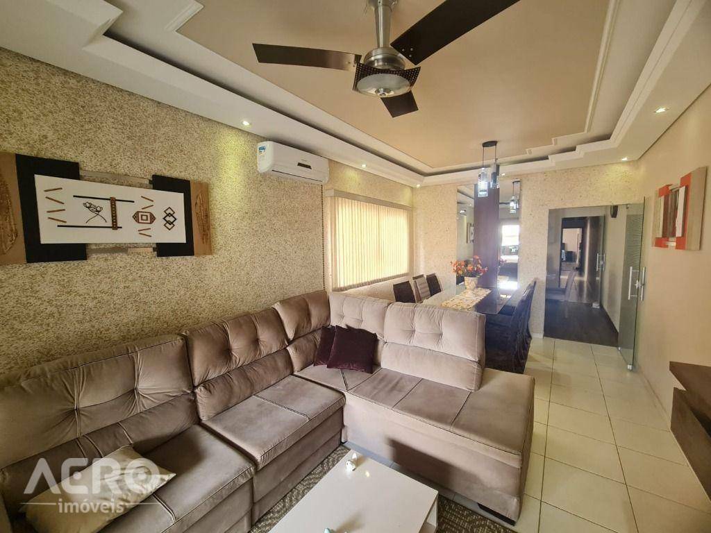 Casa à venda com 3 quartos, 139m² - Foto 2