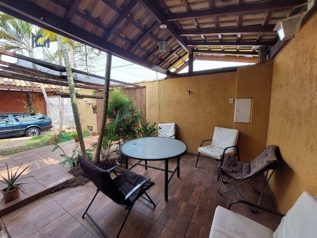 Casa à venda com 3 quartos, 86m² - Foto 4