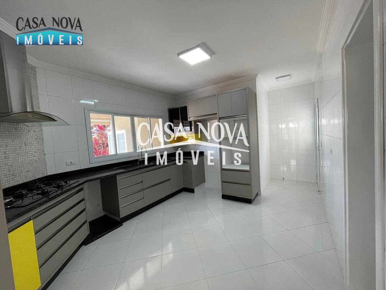 Casa de Condomínio para alugar com 3 quartos, 360m² - Foto 6