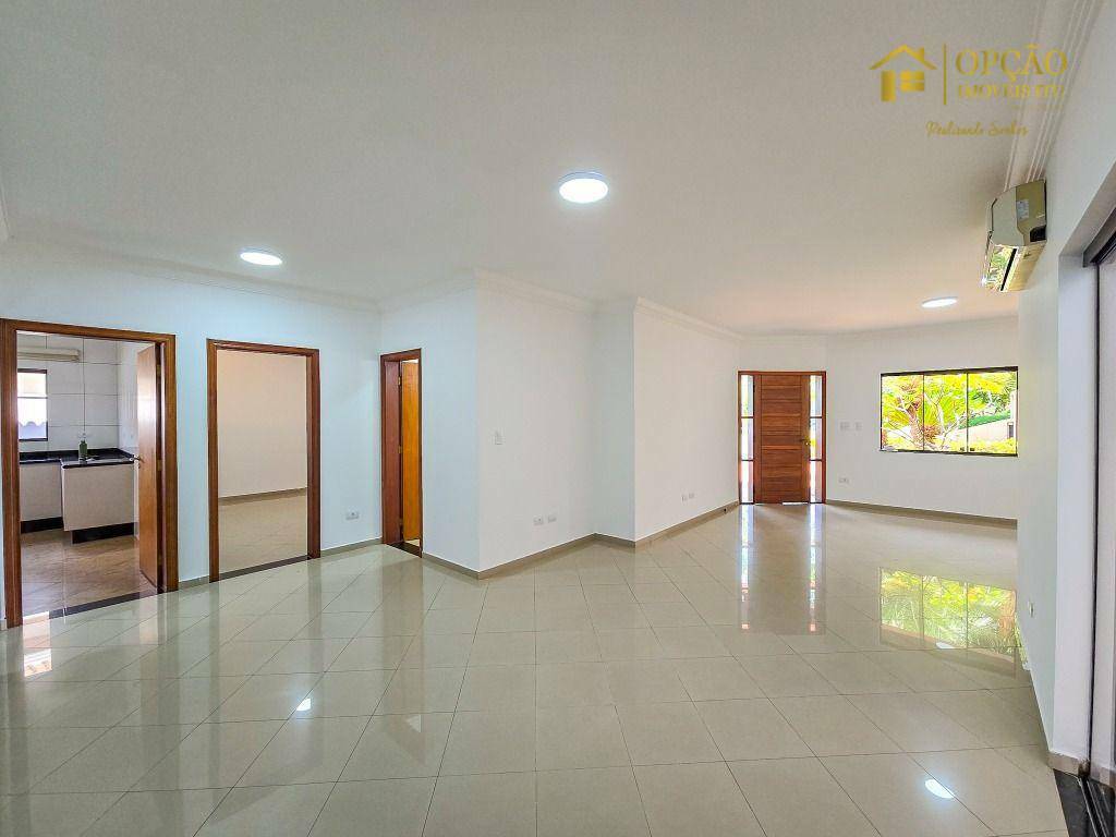 Casa à venda e aluguel com 3 quartos, 260m² - Foto 1