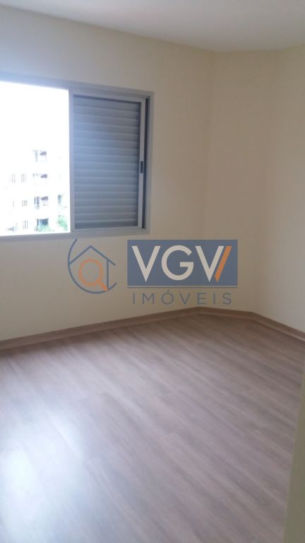 Apartamento à venda com 3 quartos, 70m² - Foto 12