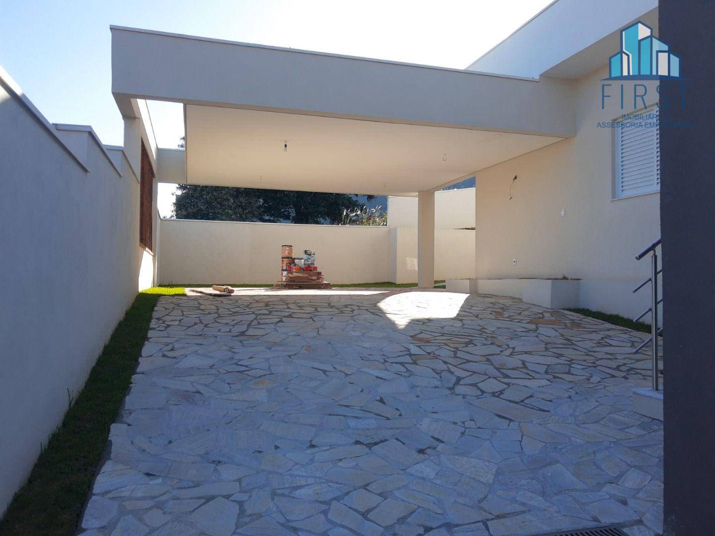 Casa à venda com 3 quartos, 208m² - Foto 4