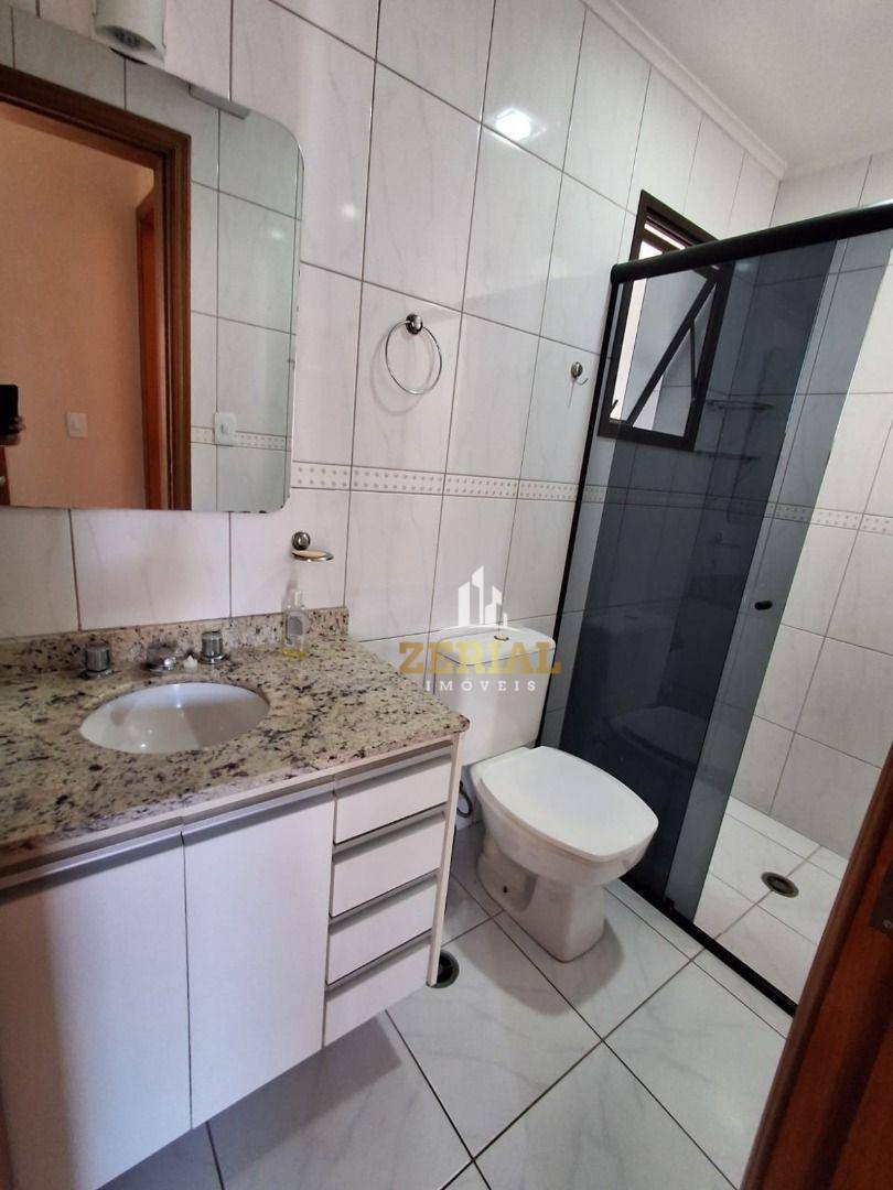 Apartamento para alugar com 2 quartos, 70m² - Foto 13