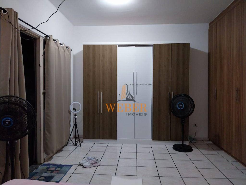 Casa à venda com 5 quartos, 172m² - Foto 19