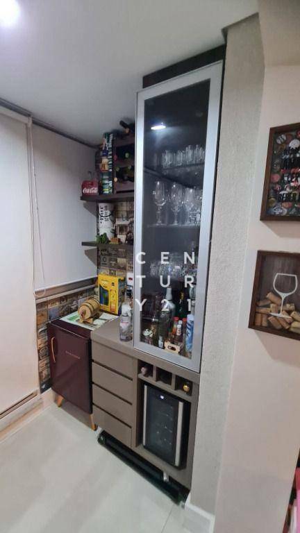 Apartamento à venda com 2 quartos, 70m² - Foto 30