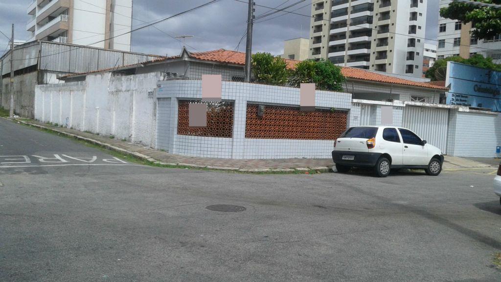 Casa, 6 quartos, 250 m² - Foto 1