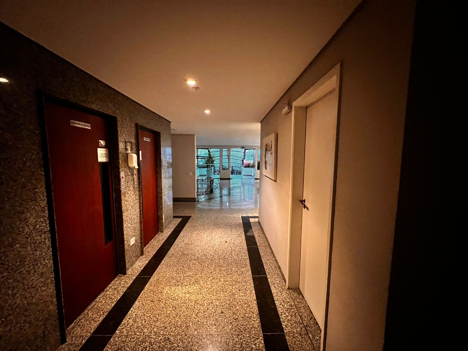 Apartamento à venda com 4 quartos, 134m² - Foto 4