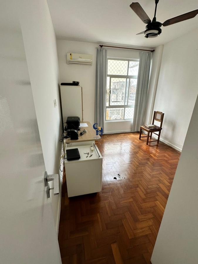 Apartamento à venda com 3 quartos, 132m² - Foto 19