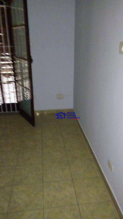 Sobrado à venda com 4 quartos, 100m² - Foto 32