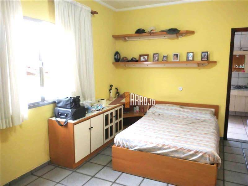 Sobrado à venda com 3 quartos, 218m² - Foto 3