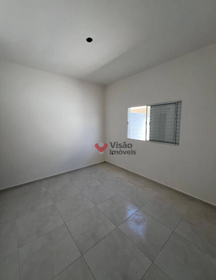 Casa à venda com 2 quartos, 65m² - Foto 5