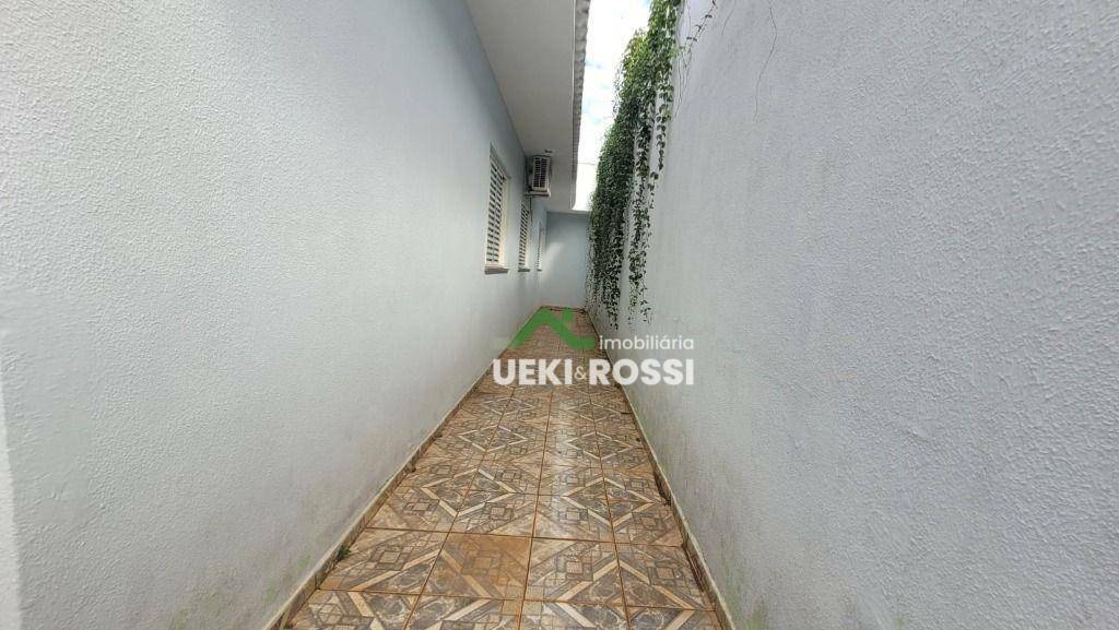 Casa à venda com 3 quartos, 190m² - Foto 5