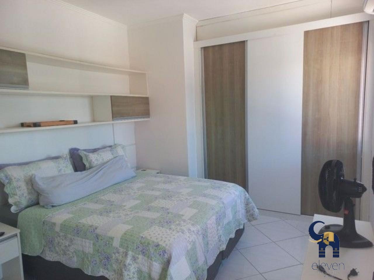 Casa à venda com 3 quartos, 250m² - Foto 13