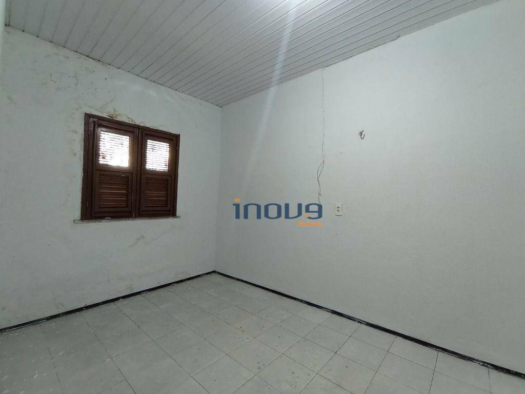 Casa à venda com 4 quartos, 120m² - Foto 10