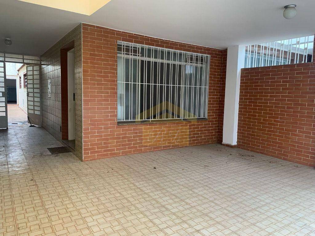 Casa à venda e aluguel com 3 quartos, 208m² - Foto 23