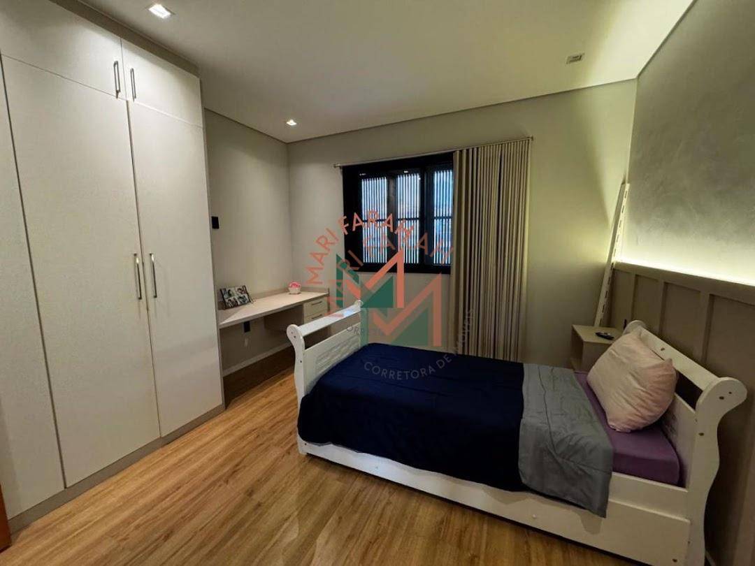 Casa de Condomínio à venda com 4 quartos, 240m² - Foto 8