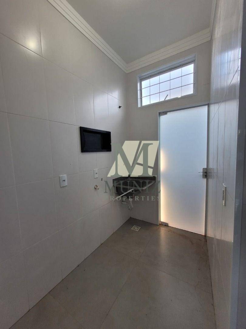 Casa à venda com 3 quartos, 184m² - Foto 9