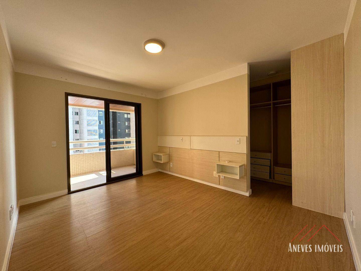 Apartamento à venda com 4 quartos, 165m² - Foto 8