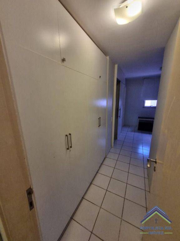 Apartamento à venda com 3 quartos, 145m² - Foto 35