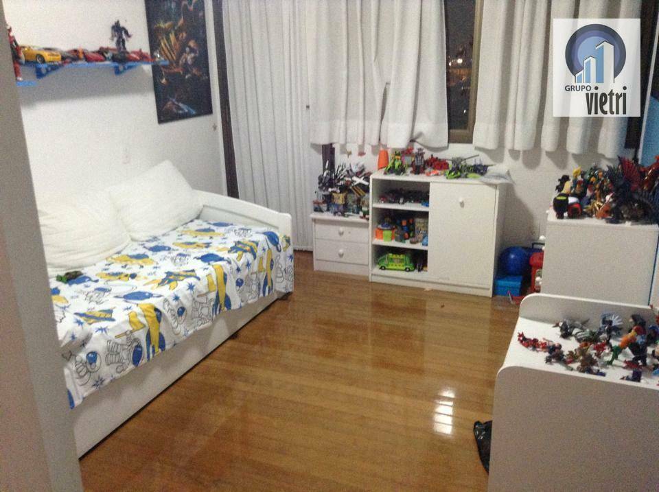 Apartamento à venda com 3 quartos, 200m² - Foto 28